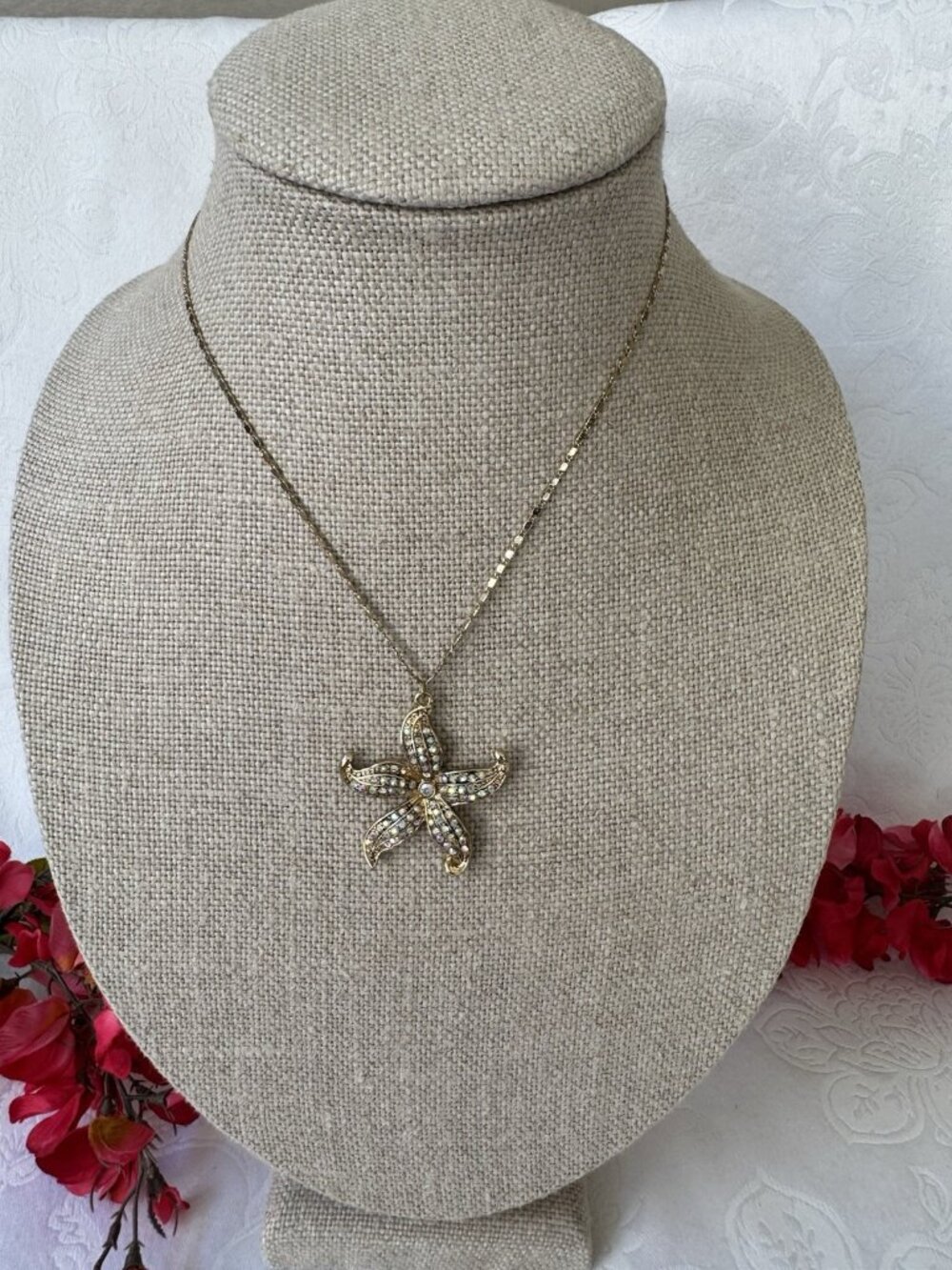 Nordstrom Sequin Crystal GoldTone Starfish Flower Charm Chain Necklace 20" NEW